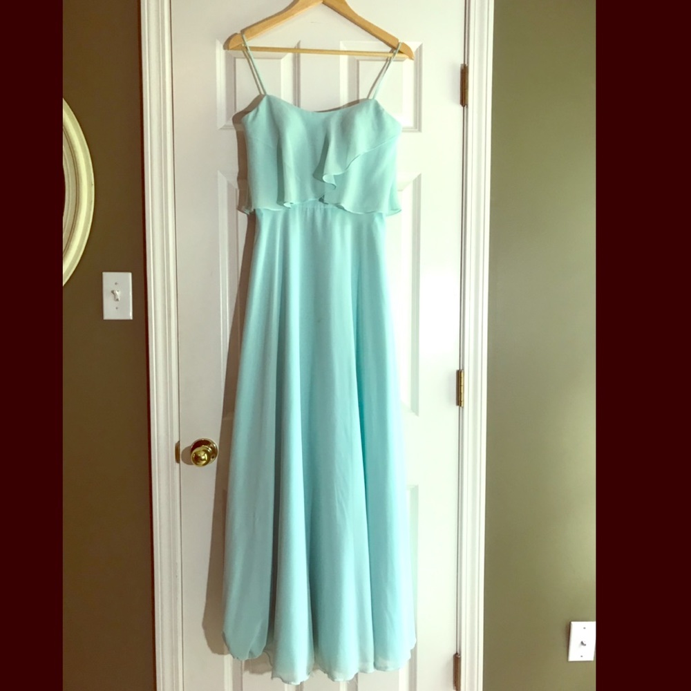 BEAUTIFUL sea foam bridesmaid dress!
